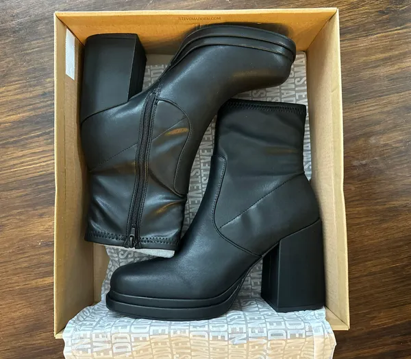 Steve Madden Black Oppal Bootie - Image 2