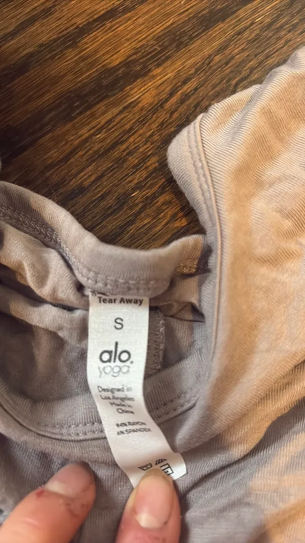 Alo Yoga Tank Top - Image 2