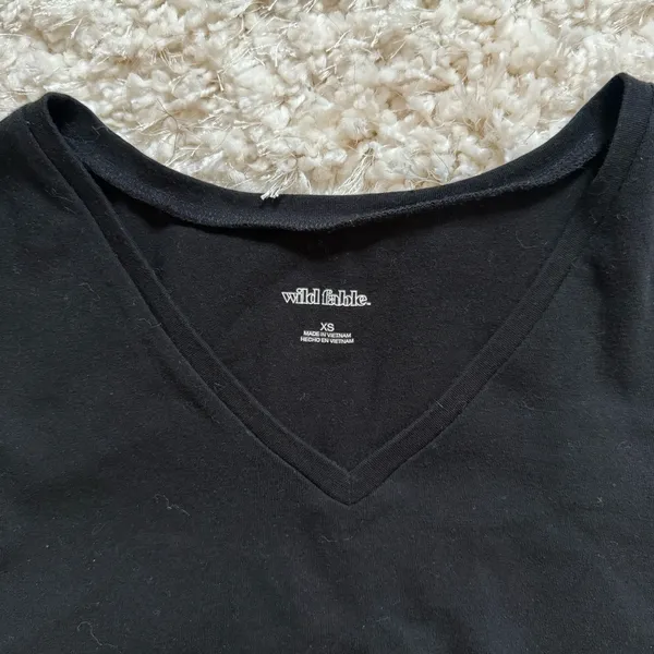 Wild Fable fitted short sleeve top baby tee black - Image 2