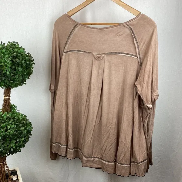 POL Tan Long Sleeve Casual Distressed Tee T Shirt L - Image 3