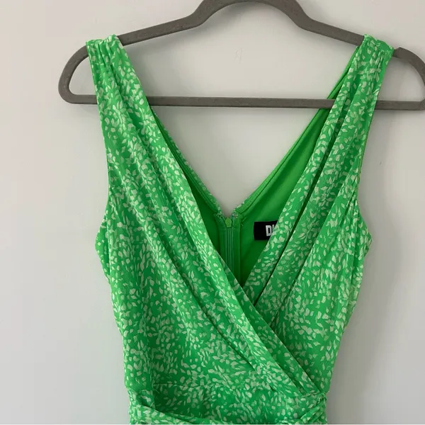 DKNY Lime Green White Chiffon Sleeveless Faux Wrap V Neck Fit & Flare Midi Dress - Image 5