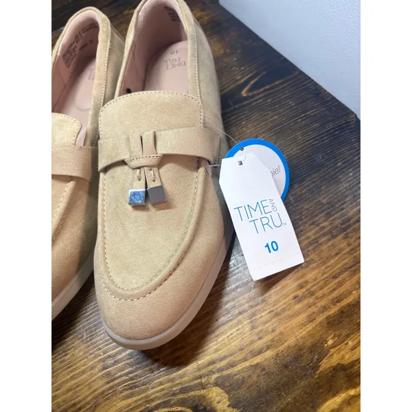 Time & Tru Tan‎ Tassle Loafers Size 10 - Image 6