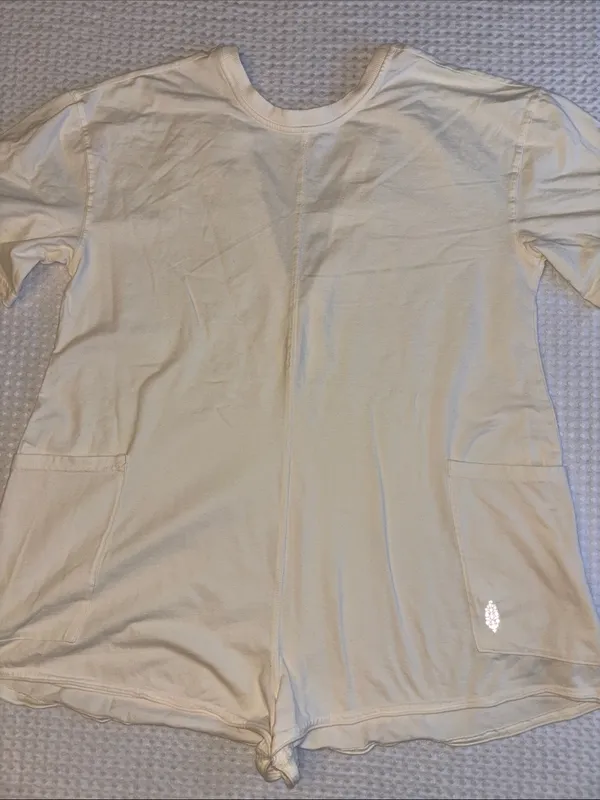 NEW! FREE PEOPLE MOVEMENT Hot Shot Tee Romper Shorts X-SMALL Bleached Clay Ivory - Image 4