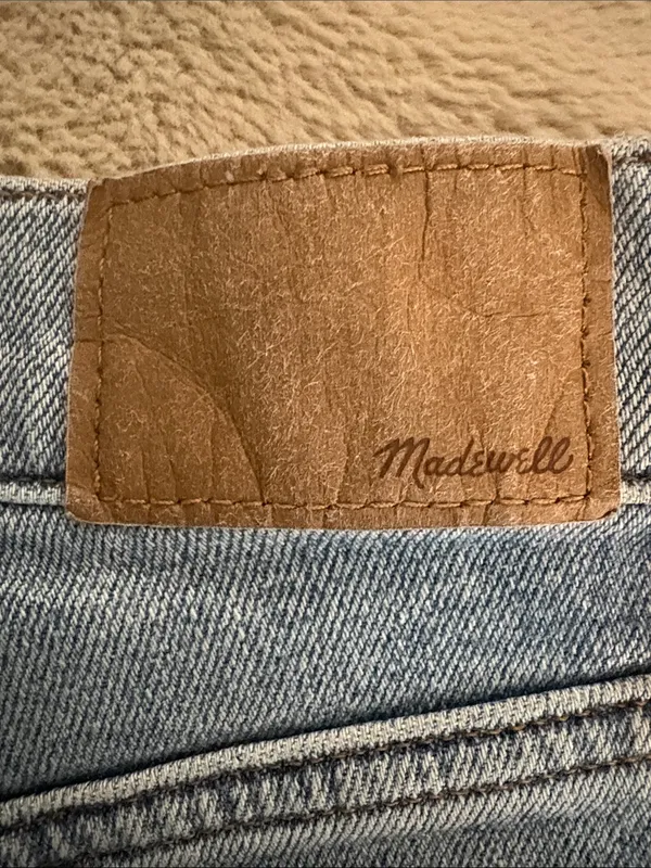 Madewell The Perfect Vintage Distressed Jean, Size 25 - Image 4