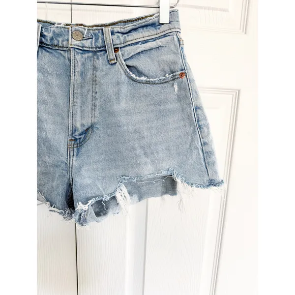 Abercrombie & Fitch Curve Love High Rise Mom Shorts Light Wash Distressed - Image 6