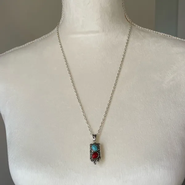 Turquoise & Coral Stone Silver Pendant Necklace. - Image 2