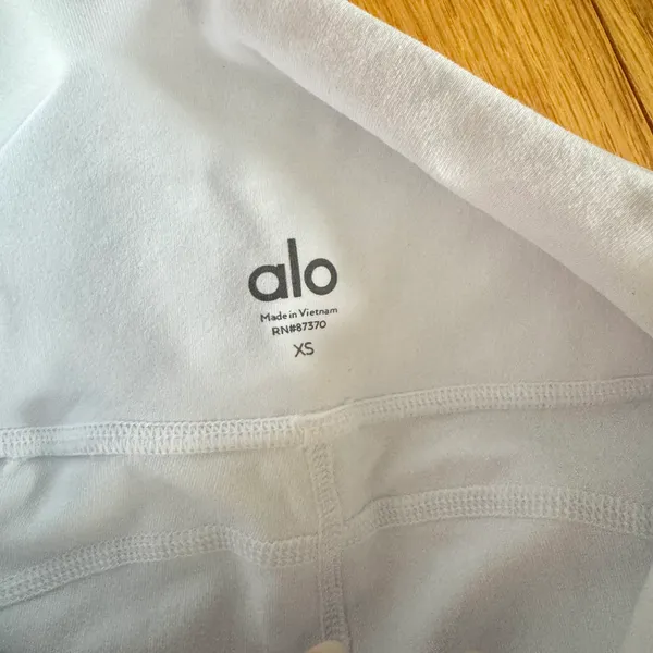 Alo All White Moto Leggings - Image 3