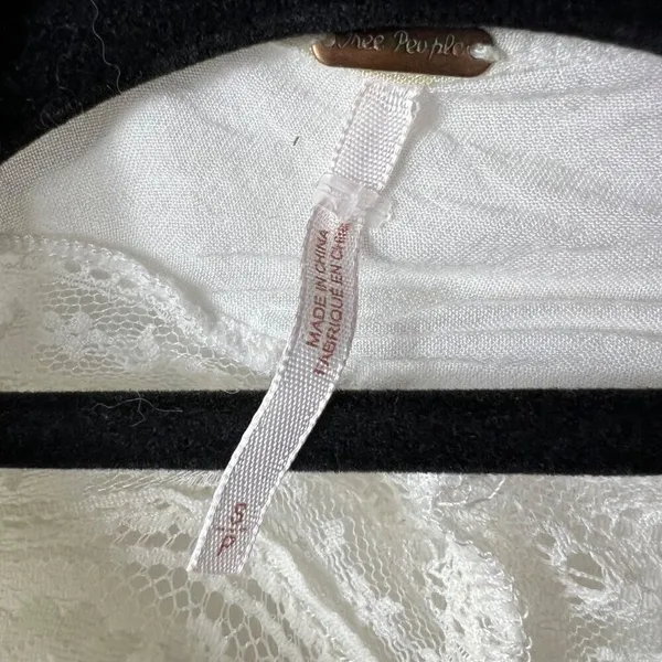 Free People White Lace Panel Rayon Gauze Button Down Blouse Small Boho Top - Image 6