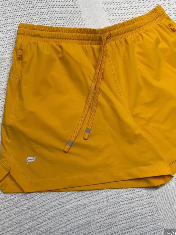 Fabletics Women's The One Shorts feature a 3-inch inseam and an adjustable draws - Image 5