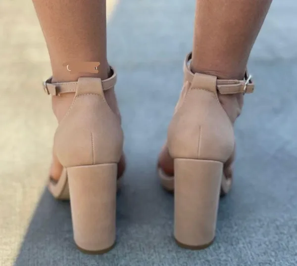 Fabutiq Nude Chunky Heel - Image 2