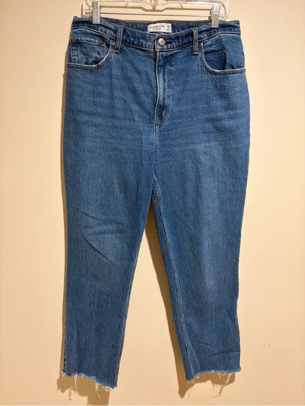 Abercrombie & Fitch Curve Love 90s Straight Ultra High Rise Jeans 32/14S SHORT - Image 6