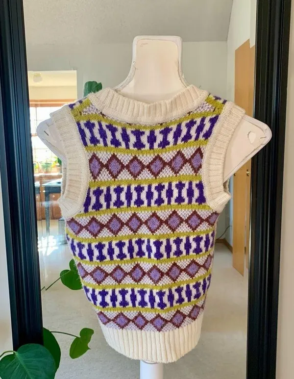 SFIZIO Sweater Vest - Image 2