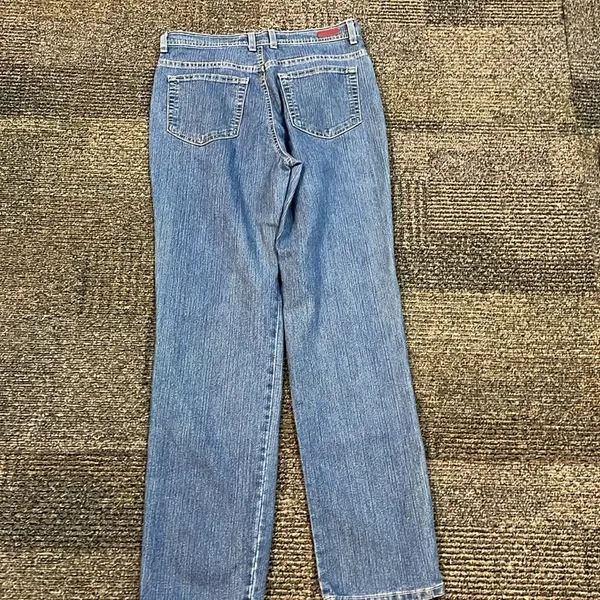 size 10 jeans - Image 3