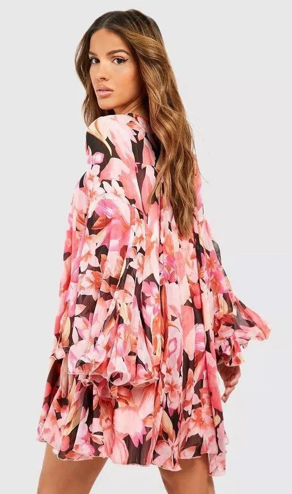 Boohoo FLORAL PRINT FLARED SLEEVE SMOCK DRESS - Image 2
