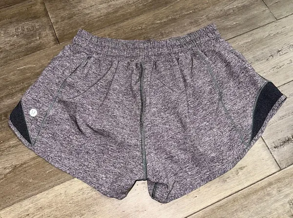 Lululemon Gray Hotty Hot Short 2.5” NWT - Image 2
