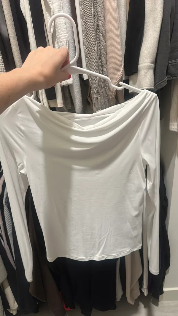 Aritzia Wilfred top - Image 2