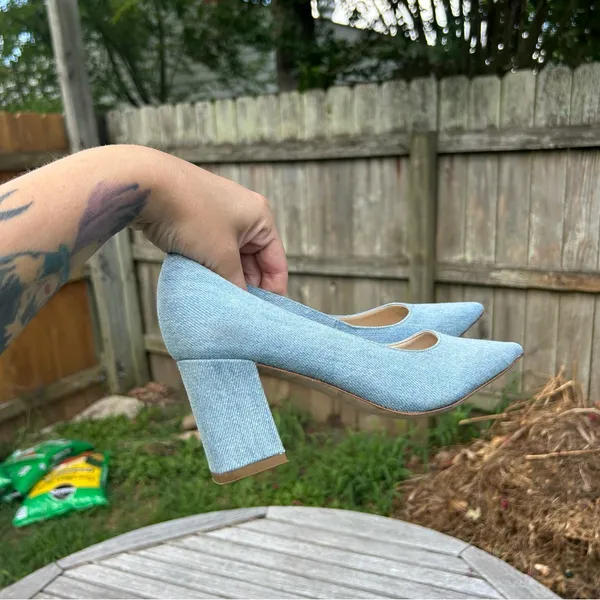 Marc Fisher ZALA BLOCK‎ HEEL POINTY TOE PUMP - Light Blue Denim- size 5.5 - Image 8