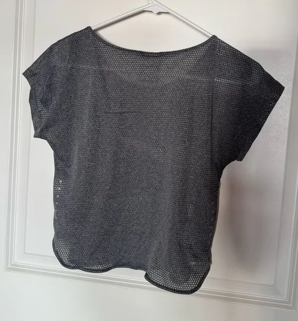 Nike Dri Fit Crop Top with Zipper Side Pocket - Image 3
