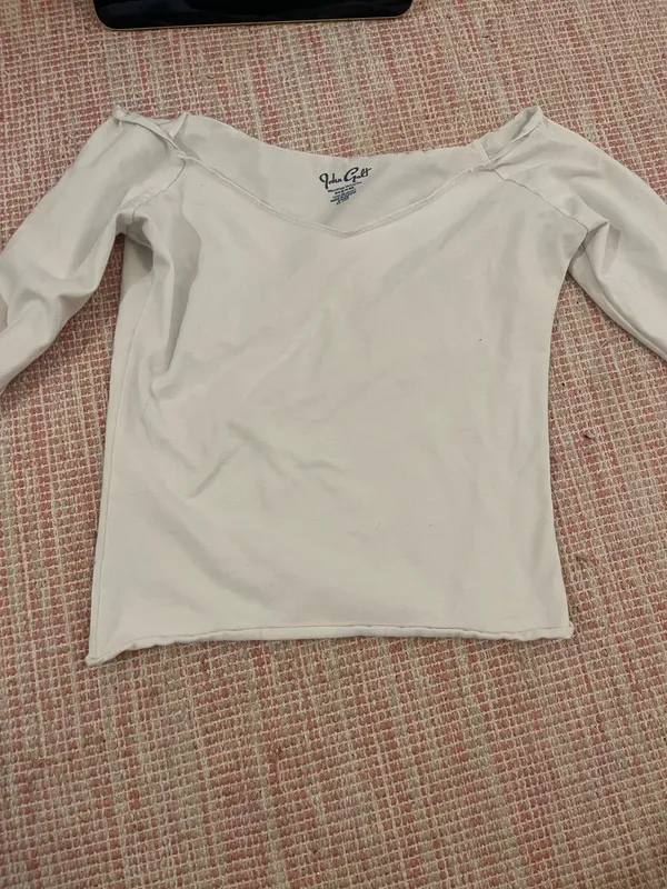 Brandy Melville White V-Neck Top - Image 2