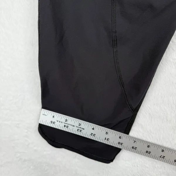 Lululemon Final Play crop‎ 23" deep coal Jogger Pants Women's Size 6 Athletic - Image 5