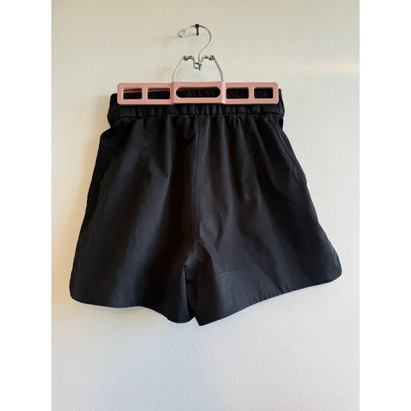 Lululemon Cinchable Waist High-Rise Woven Short‎ 3.5 Black Size XXS - Image 2
