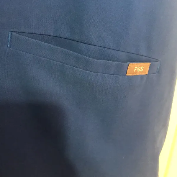 Figs Casma 3 pocket Technical Collection Women’s Size XL Blue Scrub Top - Image 4