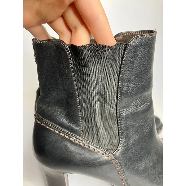 Cole‎ Haan Womens Black Leather Chelsea Heeled Ankle Boots Size 8.5 B - Image 4