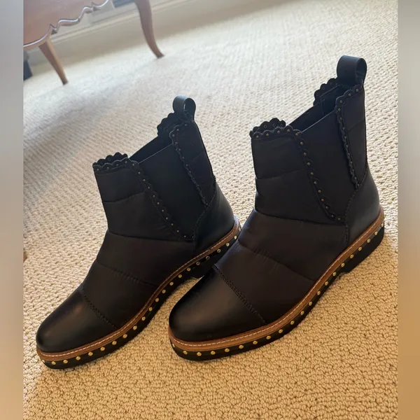Free People NWT Atlas Puffer Chelsea Boots, Leather, Pull On, Size 40/9.5, Black - Image 3