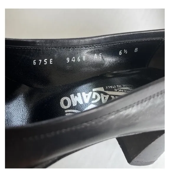 FERRAGAMO Sz 6.5 Black Leather Buckle‎ Heeled Slip On Loafer Round Toe Shoes - Image 2