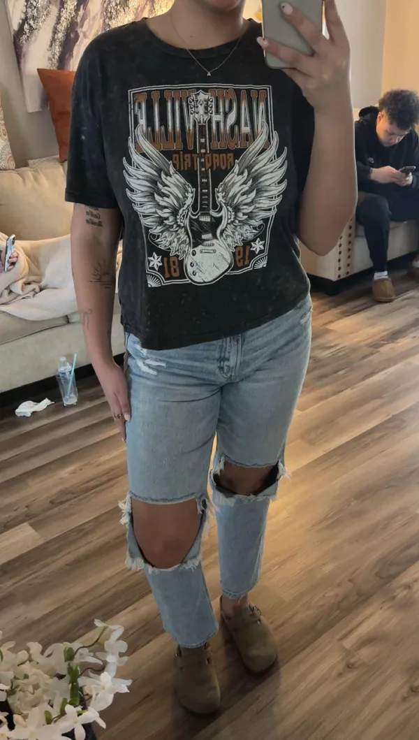 Nashville Tee Size L - Image 2