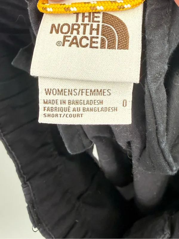 The North Face Women's Field Shorts Black w/ Yellow Belt‎ Size 0 - Image 5