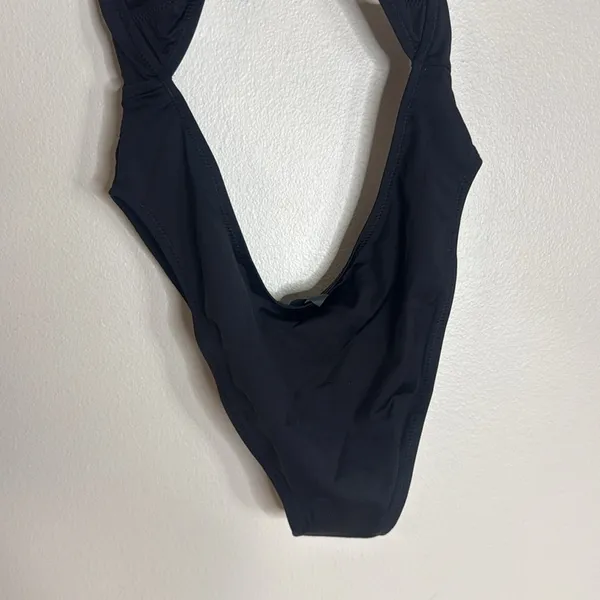 SKIMS Black cutout swimsuit monokini in color onyx size large beach boat resort - Image 10