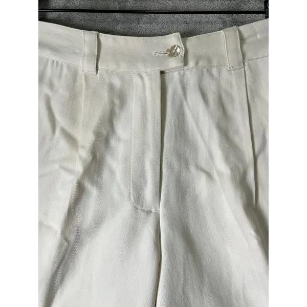 Tommy Bahama Women’s Coconut White 100% Silk Bermuda Shorts Classic Fit New - Image 2