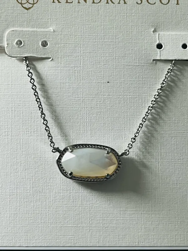 Kendra Scott Mother of pearl silver necklace - Image 6