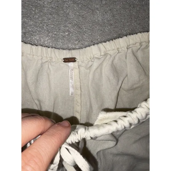 free people linen shorts beige tie waist pockets small Boyfriend‎ Fit - Image 4