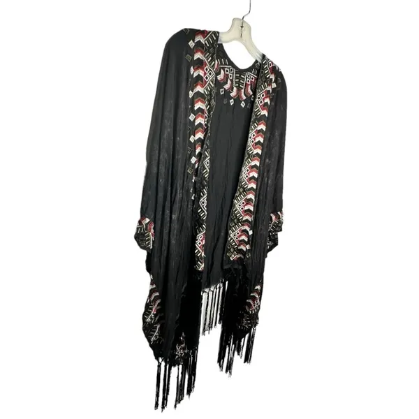 POL Fringe Wrap - Image 4