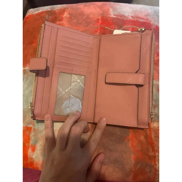 Michael Kors wallet - Image 3
