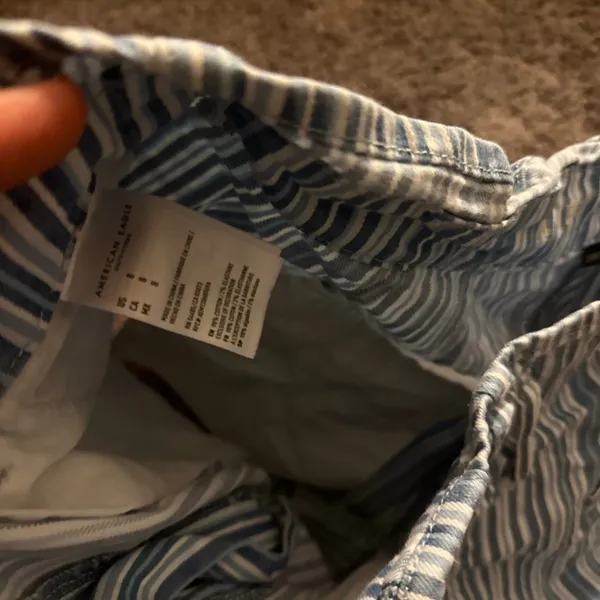 American Eagle shorts - Image 3