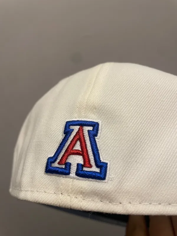 National Collegiate Athletic Association Hat club Arizona wild cats university of Arizona 1997 final four patch size 7 1/4 brand new - Image 5