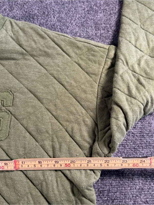 Buc-ees Women's Quilted Green Long Sleeve Sweatshirt Size Large - Image 6