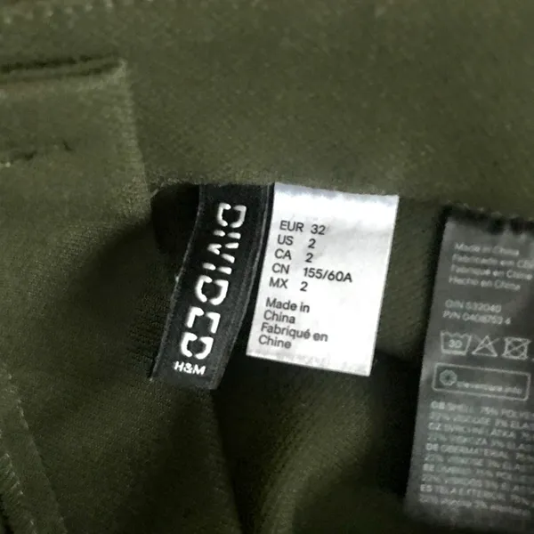 DIVIDED H&M Olive Military Skirt Gold Button Sz 2 - Image 4