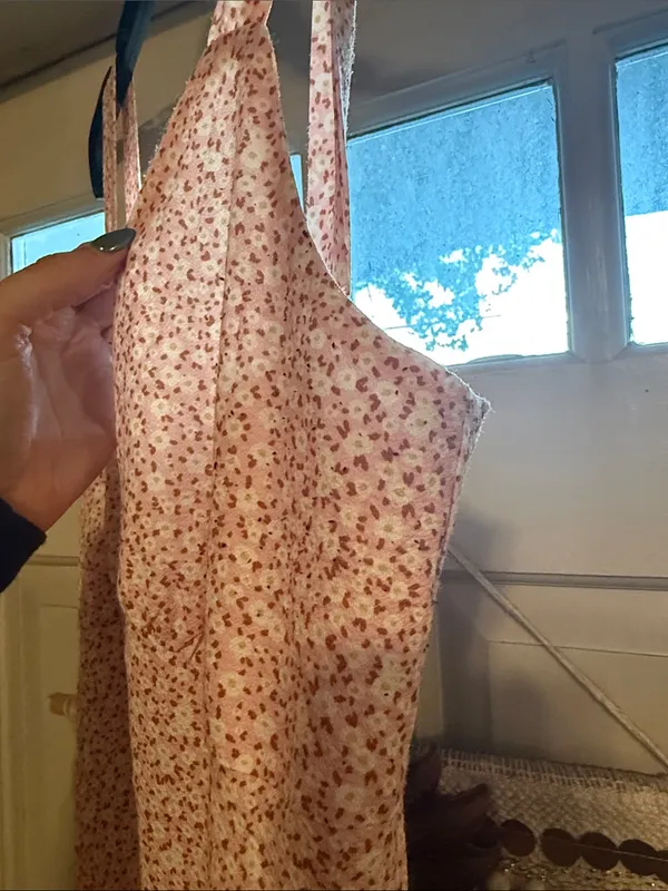 Charlie Holiday Floral Midi Dress - Image 2