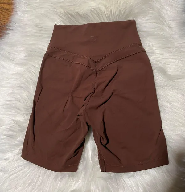 Gymshark x Whitney Simmons V3 Dandelion Brown Biker Shorts - Image 3