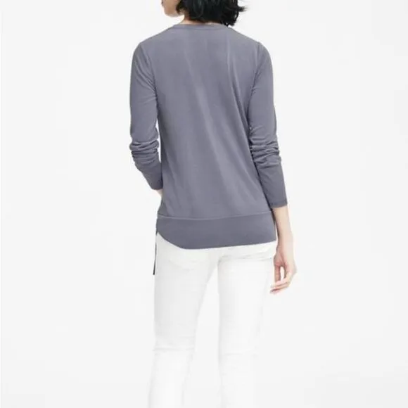 Banana Republic -474‎ NWT Sandwash side tie long sleeve top lavender XS - Image 4