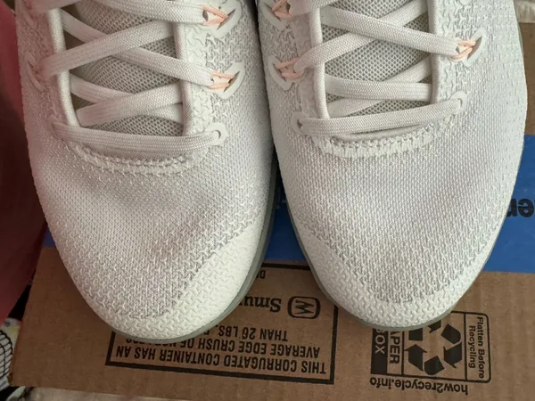 Women’s Nike Metcon 4 Training Shoes Size 9.5 - Image 6