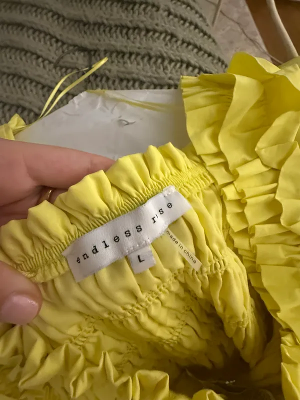 Smocked Puff Sleeve Top in Yellow - Image 3