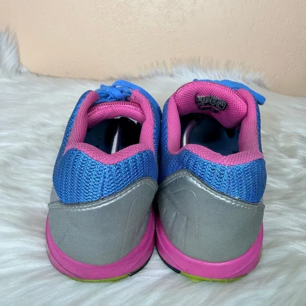 Keen Women's A86 Sneaker Size 8.5 - Image 6