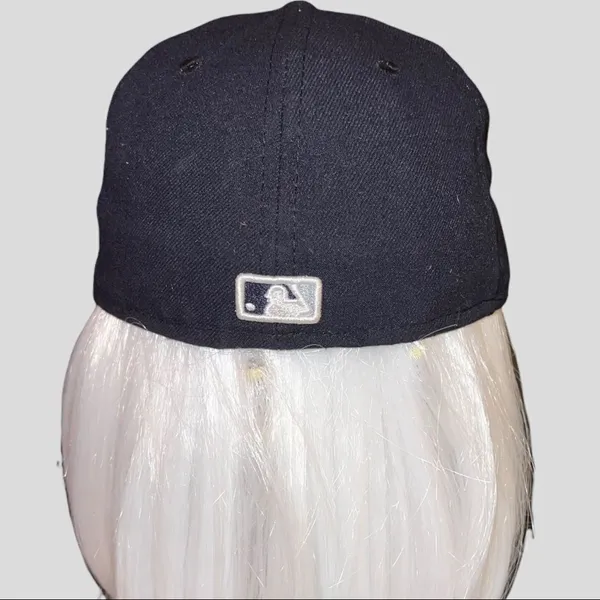 New era black Yankees cap with white logo Nwot - Image 4