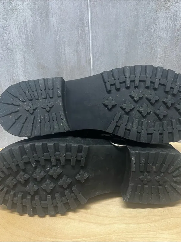 Qupid Lug Sole Boots size 12 - Image 6