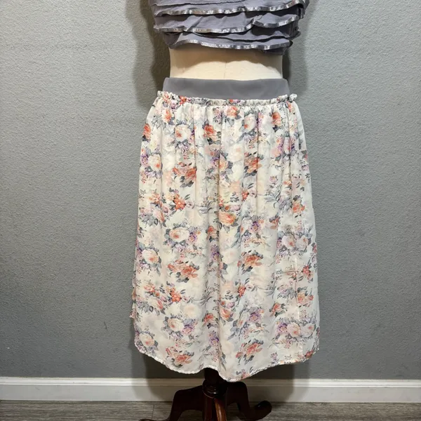 MIKAROSE Women Floral Chiffon Midi Skirt Gray‎ Waistband Ruffle Hem Size M - Image 5